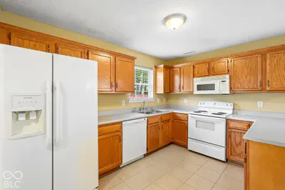 15366 Ten Point Drive, Noblesville - 16