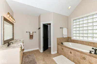 14468 Brookfield Drive, Fishers - 23