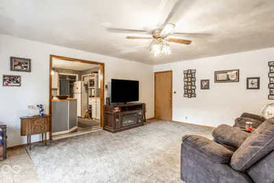 9440 Rosston Avenue, Zionsville - 6