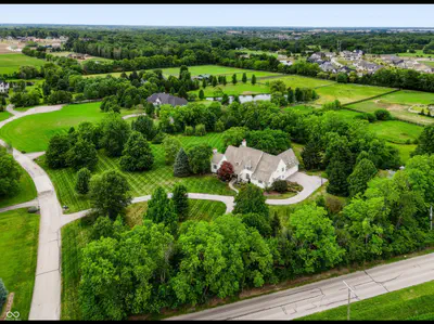 8437 500, Zionsville - 110