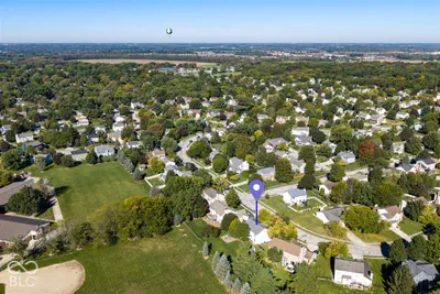 8732 Buffett Parkway, Fishers - 55