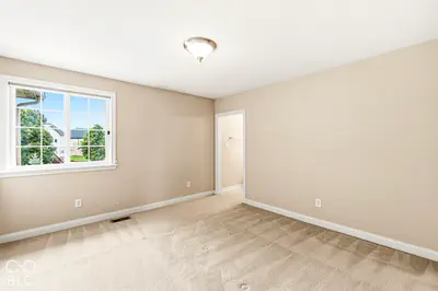 10527 Serra Vista Point, Fishers - 46