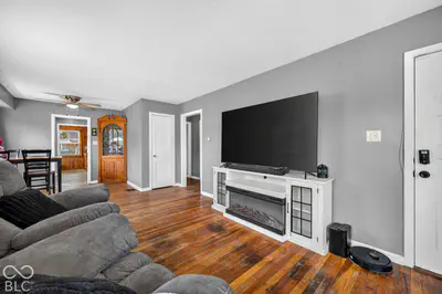 1302 Court, Columbus - 4