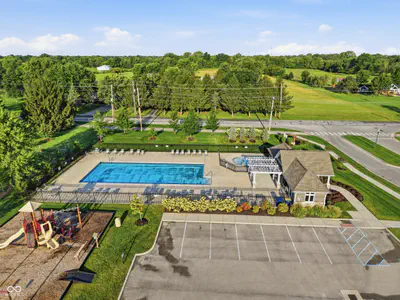 6729 Birmingham Avenue, McCordsville - 33