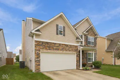 5785 Open Fields Drive, Whitestown - 2