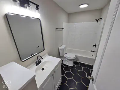 829 N Bradley Avenue, Indianapolis - 16