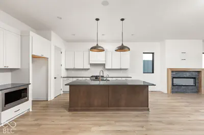 17296 Newton Main Street, Westfield - 4