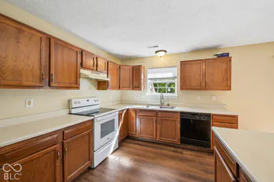 6041 Denise Drive, Indianapolis - 13
