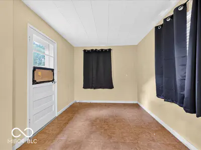 1025 Helen Drive, Indianapolis - 24
