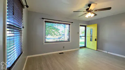 254 6th Avenue, Beech Grove - 12