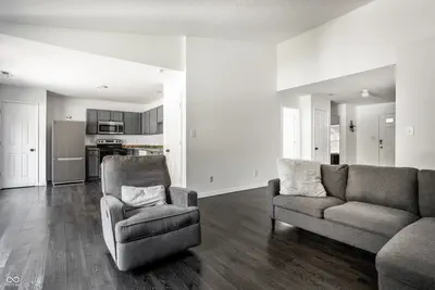 10890 Vanguard Lane, Indianapolis - 10