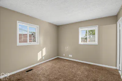 9207 Rochelle Drive, Indianapolis - 9