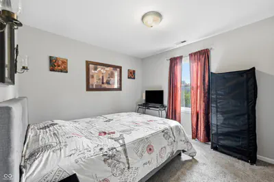 7301 Chestnut Hills Boulevard, Indianapolis - 24