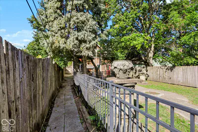 1114 Saint Clair Street, Indianapolis - 67