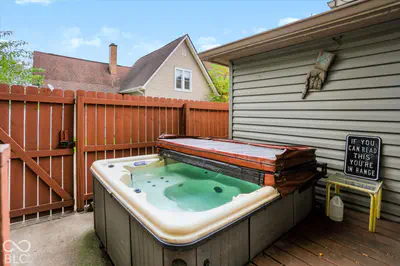 304 4th Street, Greenfield - 44