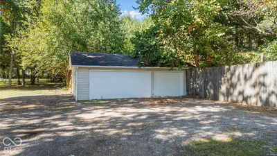 1780 150 Road, Greenfield - 43