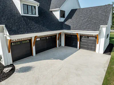 15876 Oak Park, Westfield - 66