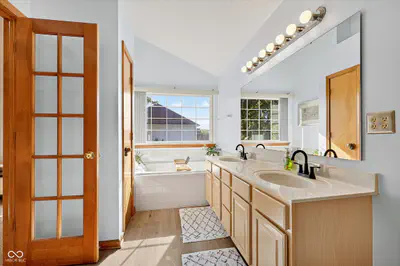 6758 Loretta Court, Avon - 32