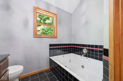 11099 Bushy Road, Metamora - 24