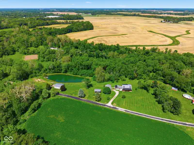10777 Waveland Road, Waveland