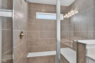 13823 Gatsby Drive, Fishers - 24