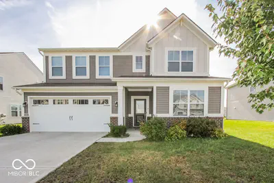9575 Crossfield Road, Avon