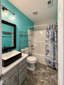 5884 Hollow Oak Trail, Carmel - 41