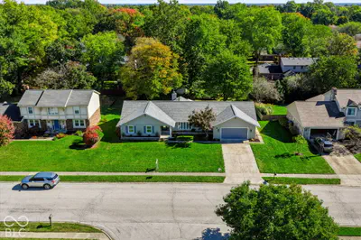 751 Hawthorne Drive, Carmel - 73