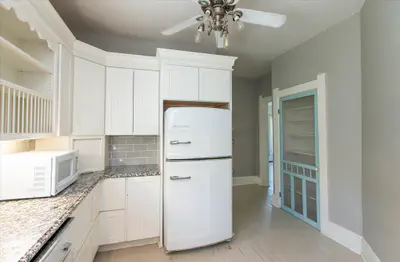 6862 Travis Road, Greenwood - 6