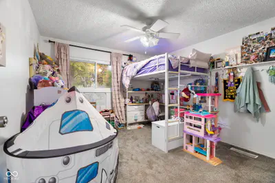 604 Center Drive, Frankfort - 19