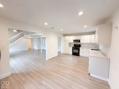 3339 W Sunset Drive N, Greenfield - 2