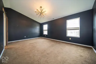 2040 St Clifford Drive, Indianapolis - 21