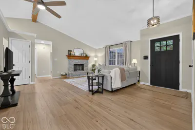 315 Wellington Parkway, Noblesville - 4