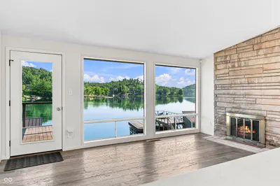5461 Poplar Drive, Columbus - 13