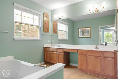 8923 W Cobblestone Drive W, Zionsville - 18