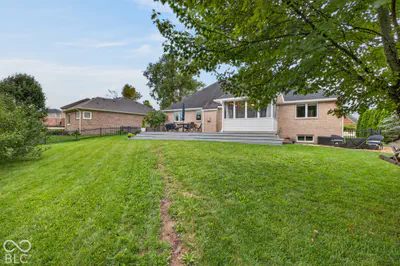 2807 Bloomsbury Drive, Greenwood - 52