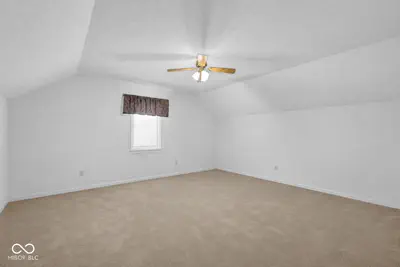 8816 Rainier Road, Seymour - 21
