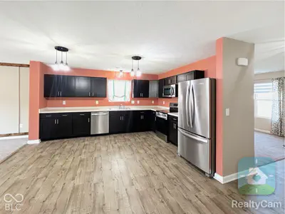627 Derek Lane, Trafalgar - 14