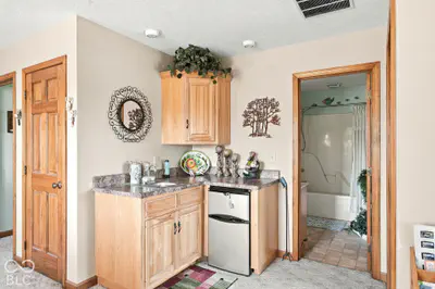 4116 S 350 Road W, Hartford City - 23
