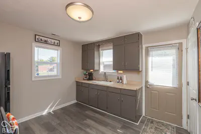 425 E College Avenue, Brownsburg - 14