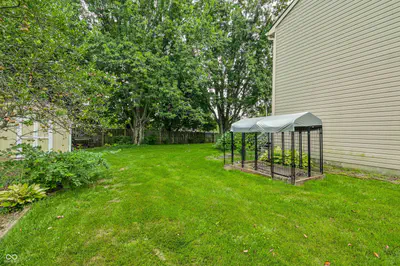 909 Farmview Lane, Carmel - 38