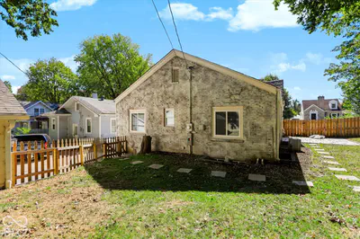 132 W 41st Street, Indianapolis - 47