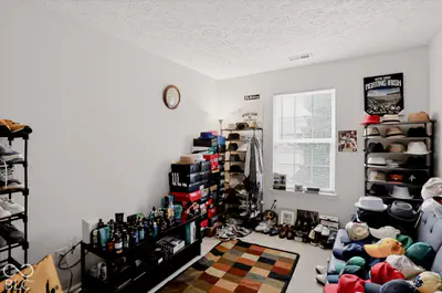 11915 Newcastle Drive, Indianapolis - 25