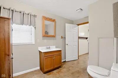 8223 U S 35 Highway, Losantville - 18