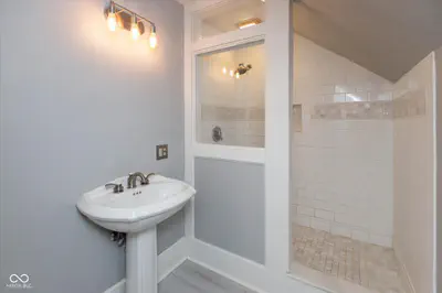 6862 Travis Road, Greenwood - 15
