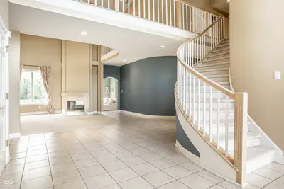 11575 Freeport Drive, Carmel - 9