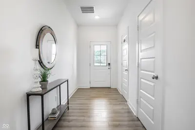 10038 Sundley Drive, Indianapolis - 6