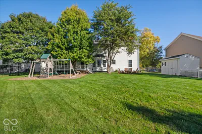 8732 Buffett Parkway, Fishers - 23