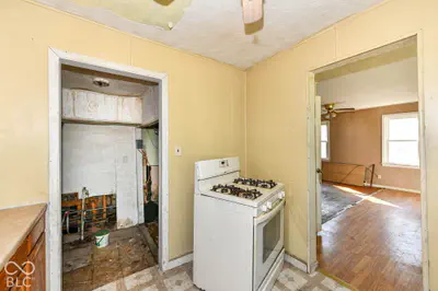 2521 E 5th Street, Anderson - 9