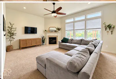 8752 Windpointe Pass, Zionsville - 2